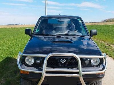 Begagnad Nissan Terrano 116 HK (85 kW) 1997 Svart SUV