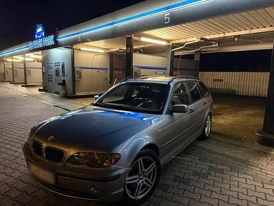 Second-hand BMW 320 Basis 149 CP (109 kW) 2004 Gri Break