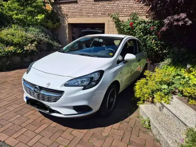 Gebraucht Opel Corsa Selection 69 PS (50 kW) 2016 Weiß Kleinwagen