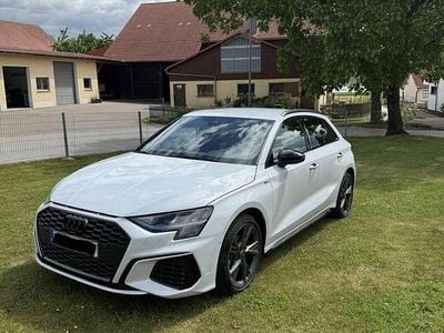 Gebraucht Audi A3 Sportback S-Line 150 PS (110 kW) 2023 Weiß Kleinwagen
