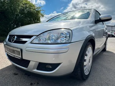Gebraucht Opel Corsa Edition 80 PS (58 kW) 2005 Silber Kleinwagen