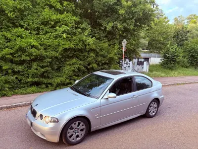 Gebraucht BMW 325 M Sport 192 PS (141 kW) 2002 Silber Coupé
