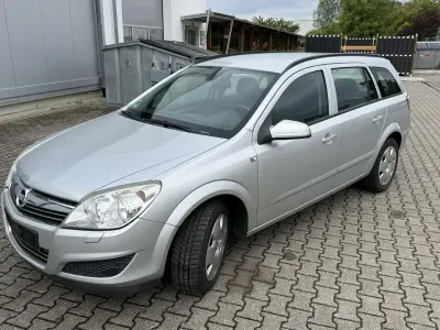 Używany Opel Astra Edition 120 KM (88 kW) 2007 Srebrny Kombi