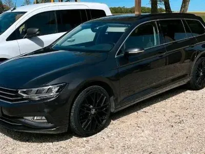 Gebraucht VW Passat 150 PS (110 kW) 2020 Andere farben Kombi