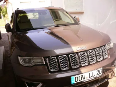 Gebraucht Jeep Grand Cherokee Overland 250 PS (183 kW) 2020 Braun SUV