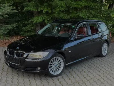 Gebraucht BMW 320 184 PS (135 kW) 2011 Schwarz Kombi