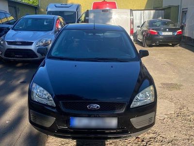 Second-hand Ford Focus Fun X 110 CP (80 kW) 2006 Negru Berlinǎ