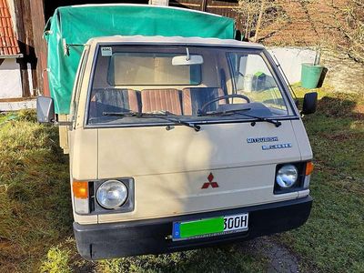 Gebraucht Mitsubishi L300 69 PS (50 kW) 1981 Beige Van