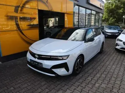 Neu Opel Astra 145 PS (106 kW) 2026 Weiß Limousine