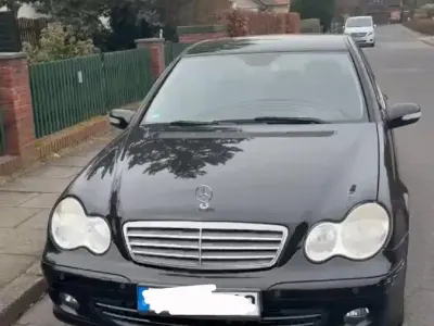 Gebraucht Mercedes C220 150 PS (110 kW) 2006 Schwarz Limousine