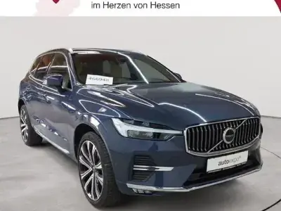 Gebraucht Volvo XC60 Plus 197 PS (144 kW) 2023 Denim blue metallic SUV