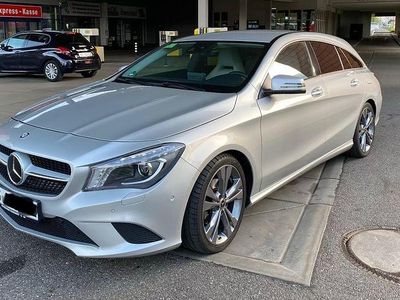 Gebraucht Mercedes CLA180 Shooting Brake 136 PS (100 kW) 2016 Grau Kombi