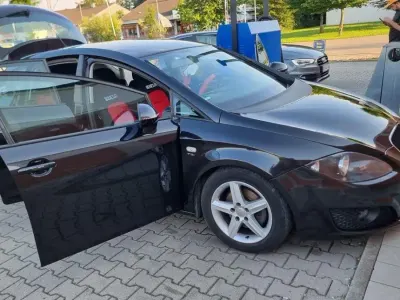 Gebraucht Seat Leon 125 PS (91 kW) 2010 Schwarz Kleinwagen
