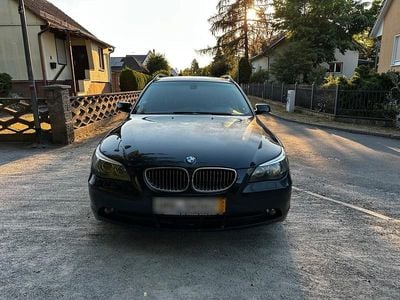 BMW 523