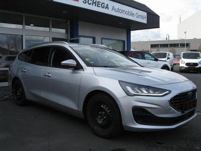 Używany Ford Focus Titanium X 116 KM (85 kW) 2023 Unbekannt (metallic) Sedan/Limuzyna
