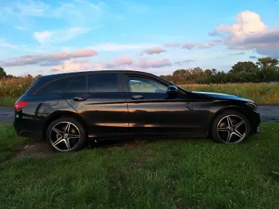 Gebraucht Mercedes C200 136 PS (100 kW) 2026 Schwarz Kombi