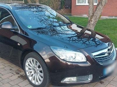 Usata Opel Insignia Innovation 160 CV (117 kW) 2013 Marrone Station wagon