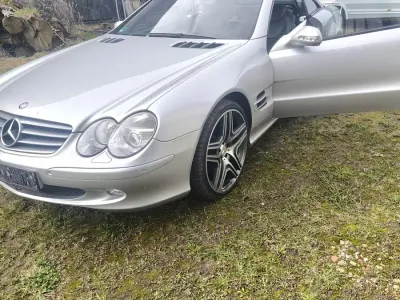 Usata Mercedes SL500 306 CV (225 kW) 2002 Argento Cabrio