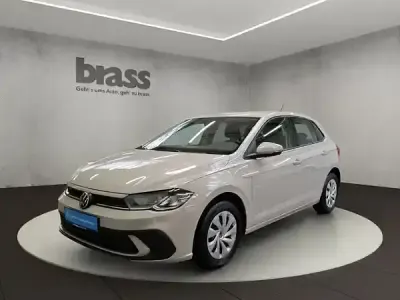 Gebraucht VW Polo Life 80 PS (58 kW) 2023 Ascotgrau Kleinwagen