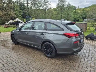 Gebraucht Hyundai i30 Trend 116 PS (85 kW) 2021 Grau Kombi