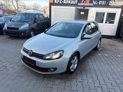 Gebraucht VW Golf VI Team 140 PS (102 kW) 2010 Silber Kleinwagen
