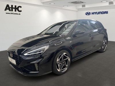 Neu Hyundai i30 N Line 140 PS (102 kW) 2025 Schwarz abyss black Limousine