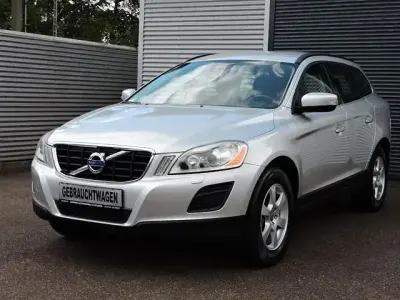 Gebraucht Volvo XC60 Momentum 215 PS (158 kW) 2011 Silber SUV