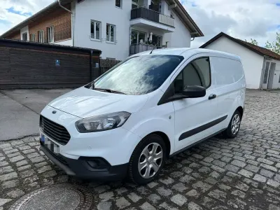 Gebraucht Ford Transit Trend 101 PS (74 kW) 2018 Weiß Van / Kleinbus