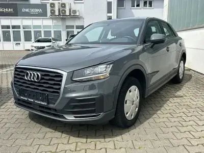 Gebraucht Audi Q2 Comfort 150 PS (110 kW) 2017 Nanograu SUV