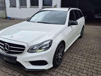 Diamantweiss bright Gebraucht 2015 Mercedes E220 Avantgarde Kombi | 18.999 € (Teuer)