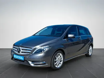 Usata Mercedes B250 211 CV (155 kW) 2013 Grigio Monovolume