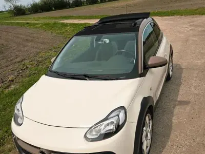 Gebraucht Opel Adam Rocks Rocks 116 PS (85 kW) 2015 Weiß Kleinwagen
