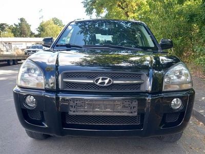 Usado Hyundai Tucson 141 HP (103 kW) 2006 Preto SUV