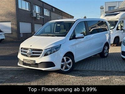 Mercedes V220