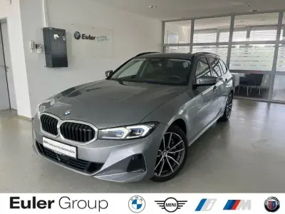 Gebraucht BMW 330 Sport Line 286 PS (210 kW) 2023 Grau Kombi