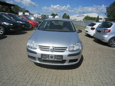 Gebraucht VW Golf V Trendline 102 PS (75 kW) 2008 Reflexsilber metallic Kleinwagen
