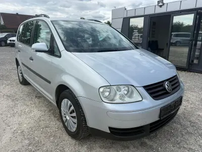 Usata VW Touran Trendline 102 CV (75 kW) 2003 Argento Monovolume