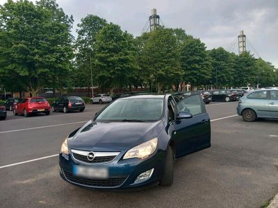 gebraucht Opel Astra 1.4 Motor mit LPG + 2 Jahre TüV