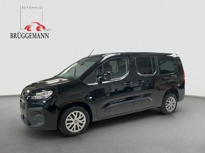 Neu Fiat Doblò 131 PS (96 kW) 2026 Schwarz Van / Kleinbus