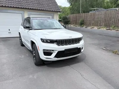 Gebraucht Jeep Grand Cherokee Summit 381 PS (280 kW) 2024 Weiß SUV