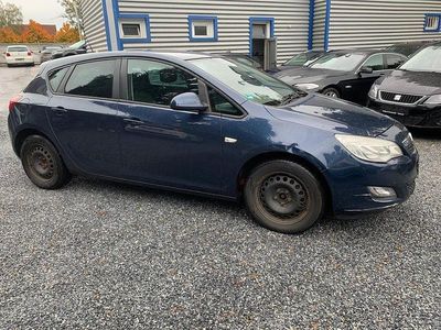 Blau Gebraucht 2011 Opel Astra Design Edition Limousine | 1.999 € (Guter Preis)