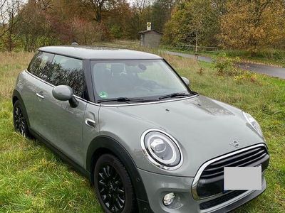 Grau Gebraucht 2019 Mini ONE Kleinwagen | 14.999 € (Fairer Preis)