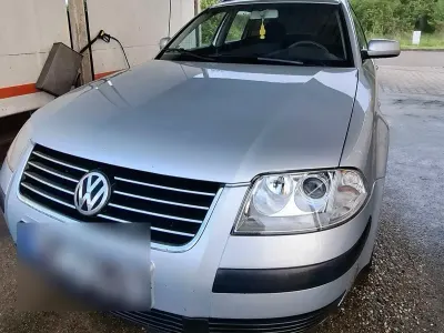 Gebraucht VW Passat Basis 131 PS (96 kW) 2002 Silber Kombi