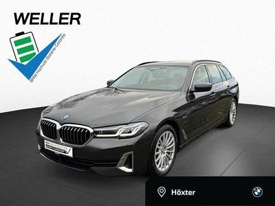Gebraucht BMW 530e Luxury Line 294 PS (216 kW) 2023 Grau Limousine