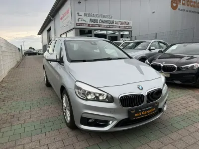 Gebraucht BMW 218 Active Tourer Sport Line 150 PS (110 kW) 2014 Silber Van / Kleinbus
