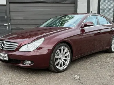 Gebraucht Mercedes CLS320 224 PS (164 kW) 2007 Rot Coupé