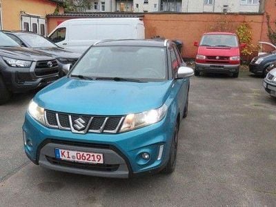 Gebraucht Suzuki Vitara 140 PS (102 kW) 2017 Blau SUV