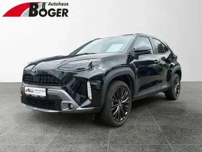 Gebraucht Toyota Yaris Advance 116 PS (85 kW) 2023 Mysticschwarz mica Kleinwagen