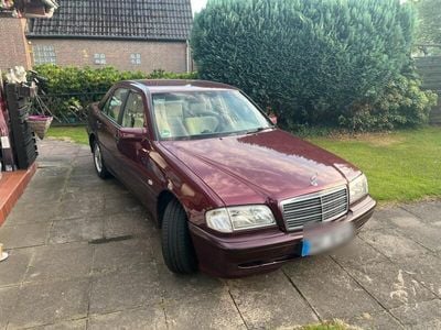 Mercedes C180
