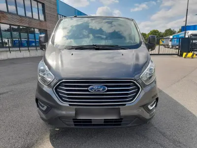 Gebraucht Ford Tourneo Custom 131 PS (96 kW) 2018 Grau Van